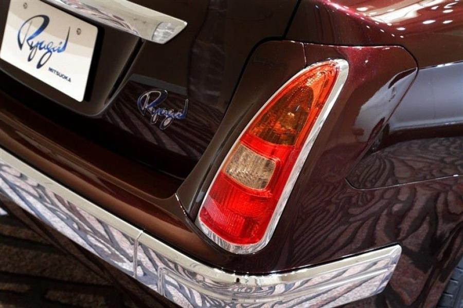 Детали экстерьера Mitsuoka Ryugi 2014 года  (фото 9 из 27)